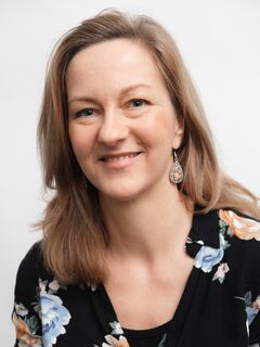 Ina Kant - Koordinatorin Fort- und Weiterbildung Mobil: 0151/ 40583094 ina.kant@lebenshilfe-berlin.de Ina Kant - Koordinatorin Fort- und Weiterbildung Mobil: 0151/ 40583094 ina.kant@lebenshilfe-berlin.de