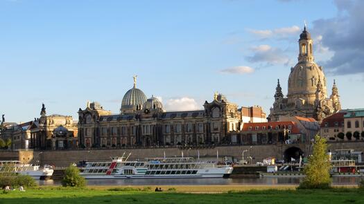 Dresden, Panorama, Frauenkirche, Dampfer, Foto: Dieter G. auf Pixabay