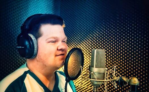 Joschi im Tonstudiio, Foto: Dennis Lenz