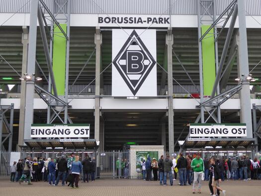 Eingang zum Borussia Park, Foto: JAIder auf Pixabay
