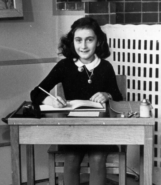 Anne Frank 1940, gemeinfreies Foto von Wikipedia