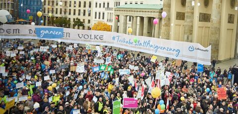 Demonstration am Brandenburger Tor (Foto: Lebenshilfe Jan Pauls)