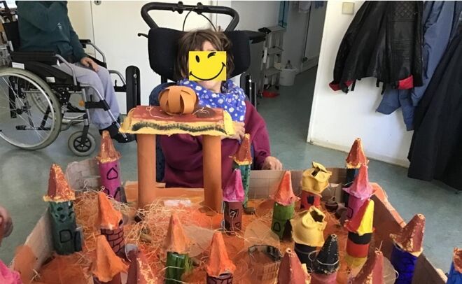 Gruppe 5: Halloween - Ich mag Süsses und Saures. Gruppe 5: Halloween - Ich mag Süsses und Saures.
